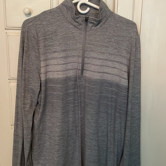 Pro Tour 1/4 zip pullover - Picture 2 of 2